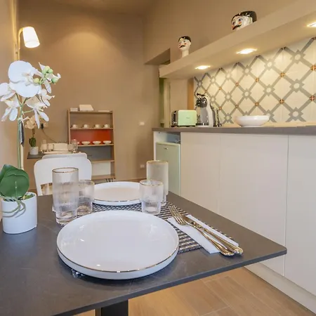 Gardenia 11 Bed & Breakfast